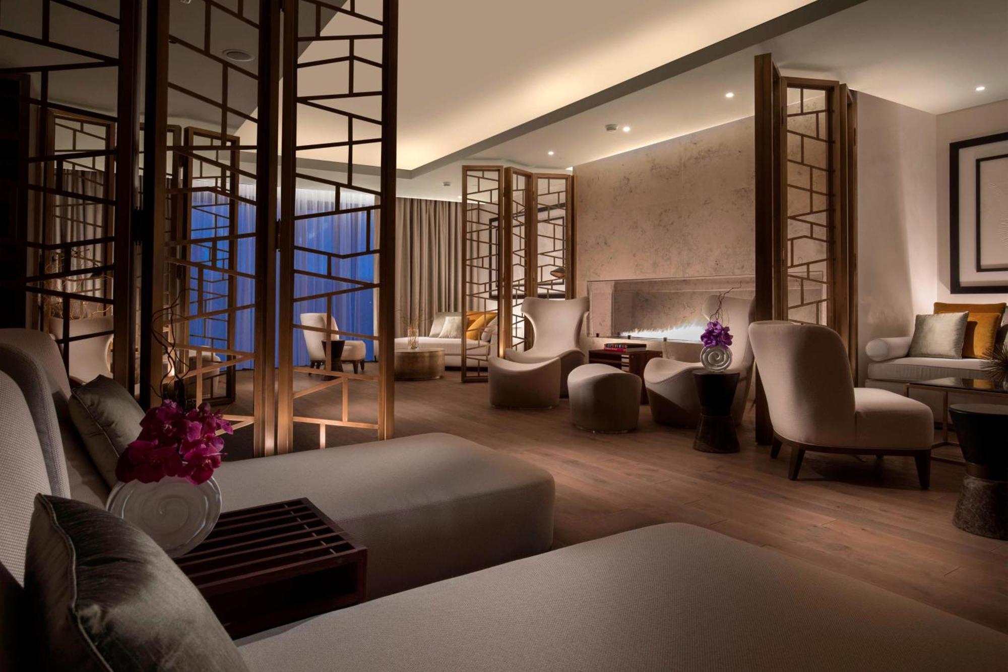 The St. Regis Astana Hotel Bagian luar foto The Spa at The Ritz-Carlton, Dubai